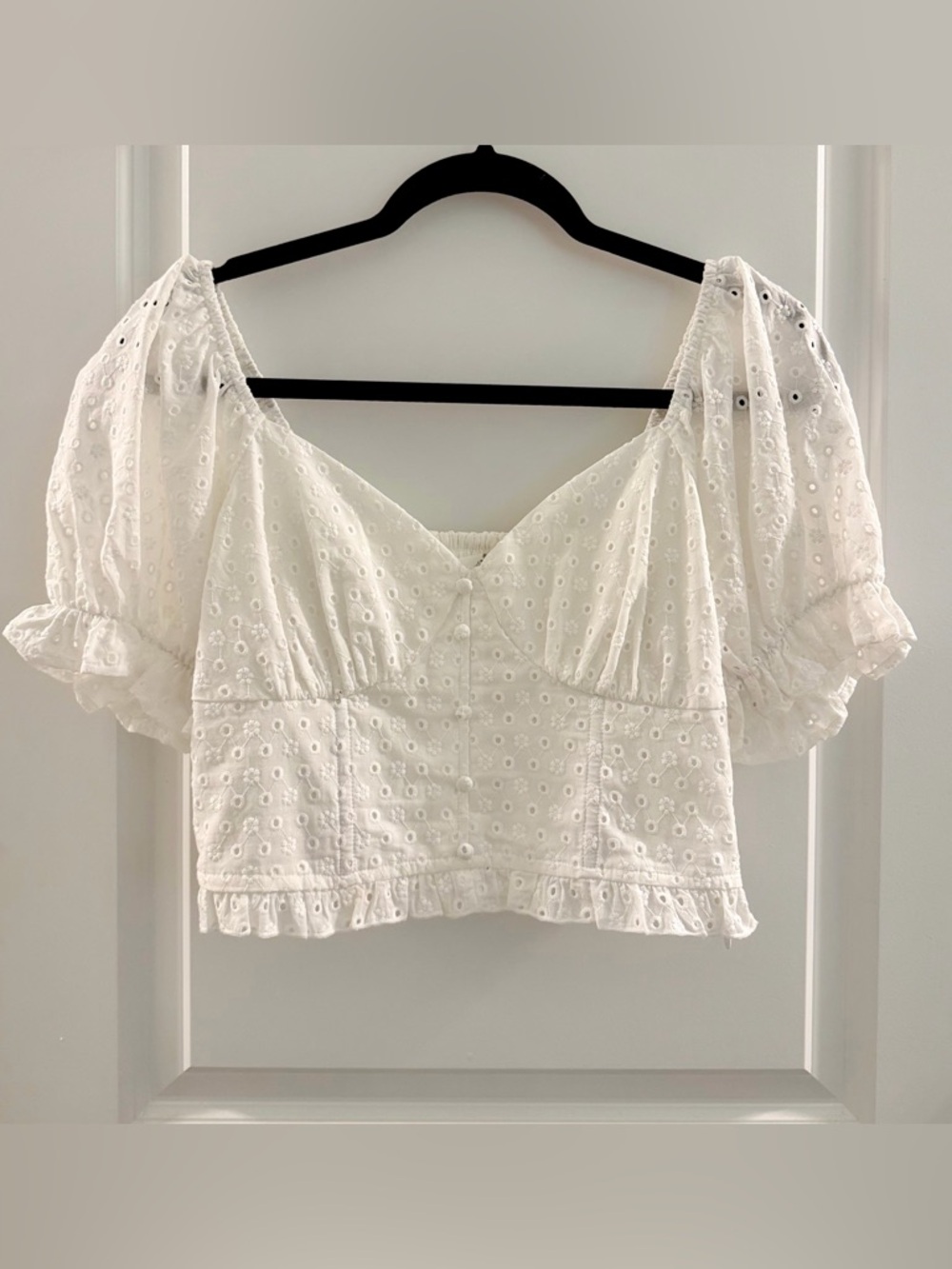 NWOT-Altar'd State - Size Medium-White Eyelet Puff-Sleeve Crop Top